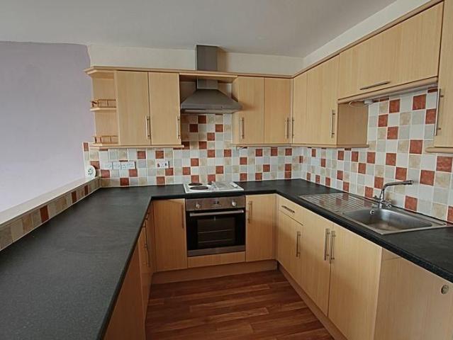 2 bedroom apartment to rent