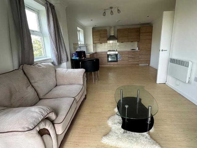 2 bedroom apartment to rent