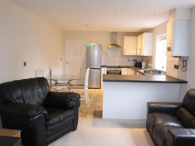 2 bedroom apartment to rent