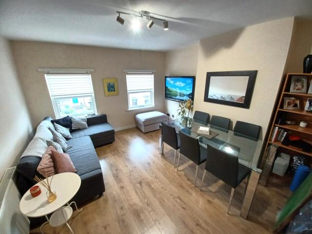 2 bedroom apartment to rent