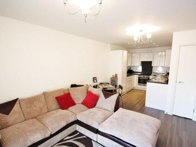 2 bedroom apartment to rent