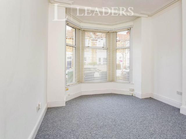 2 bedroom apartment to rent 50 Gains Road, Southsea, PO4
