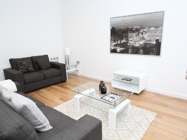 2 bedroom apartment to rent