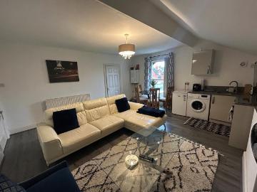 2 bedroom apartment to rent