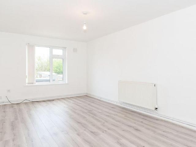 2 bedroom apartment to rent