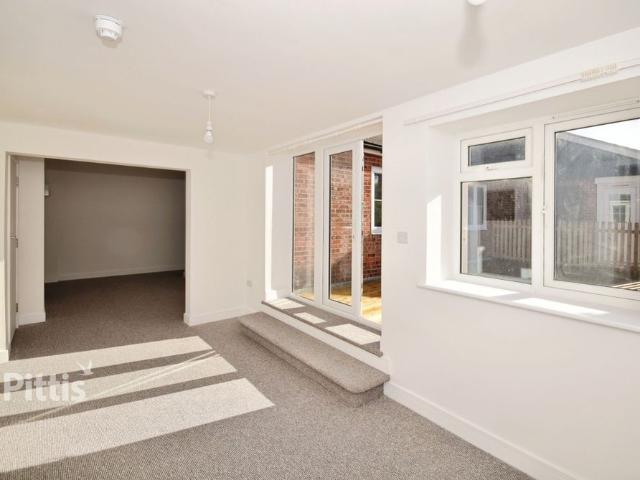 2 bedroom apartment to rent