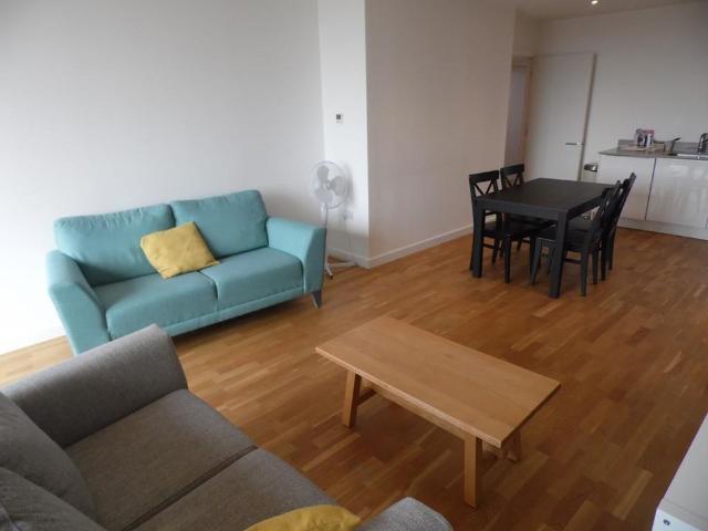 2 bedroom apartment to rent