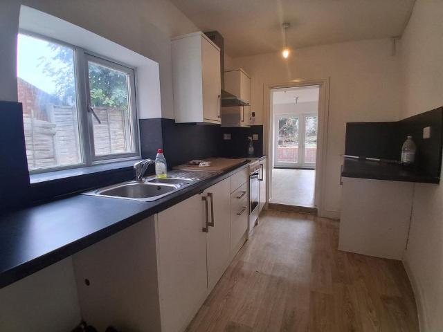2 bedroom apartment to rent