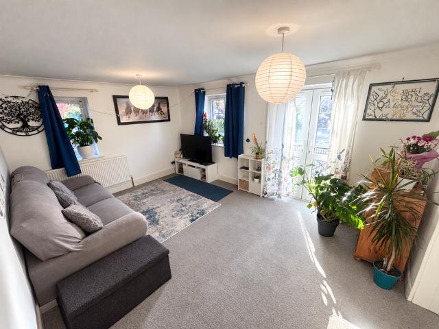 2 bedroom apartment to rent