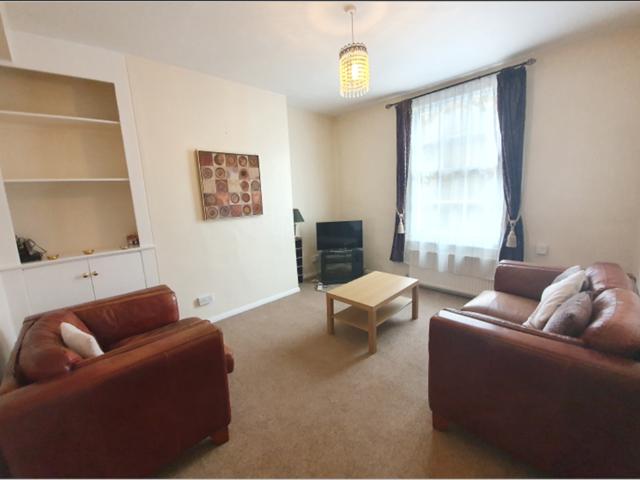 2 bedroom apartment to rent