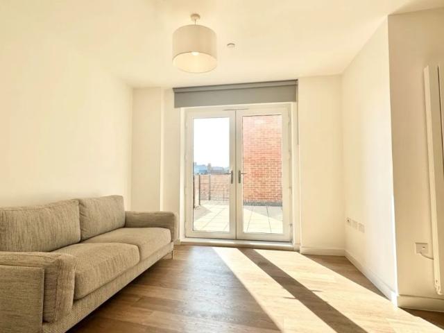 2 bedroom apartment to rent