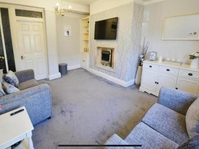 2 bedroom apartment to rent
