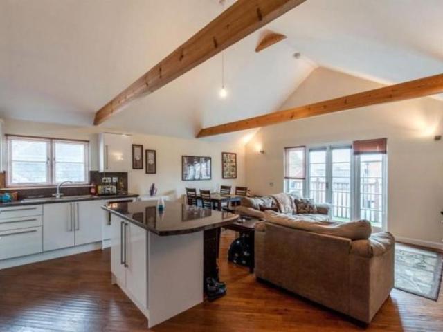 2 bedroom apartment to rent