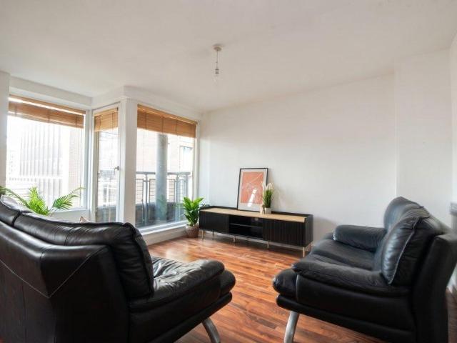 2 bedroom apartment to rent