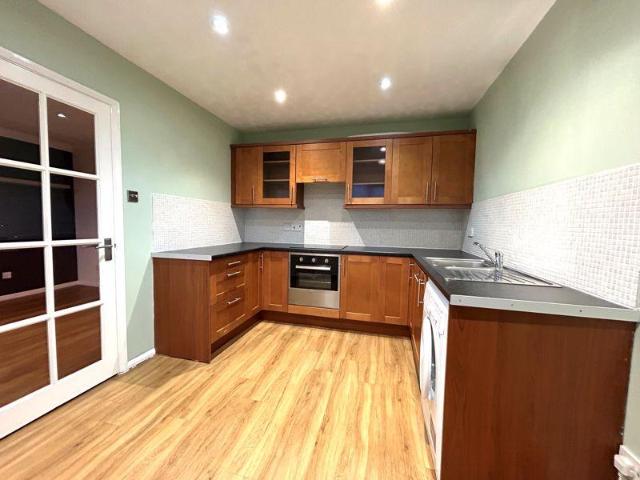 2 bedroom apartment to rent