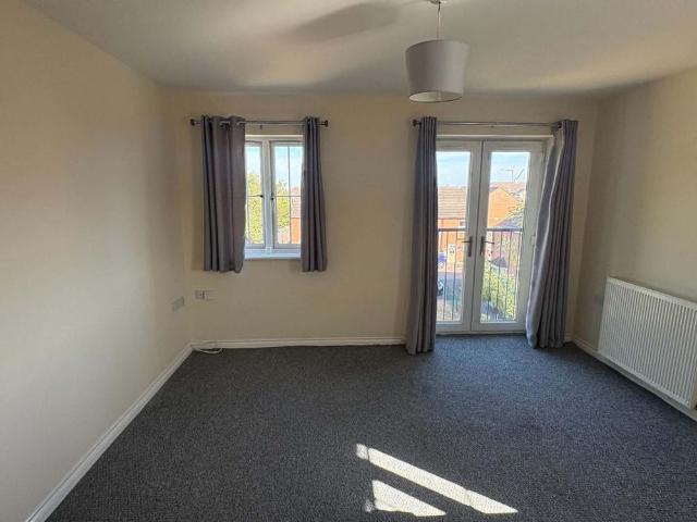 2 bedroom apartment to rent