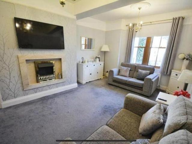 2 bedroom apartment to rent