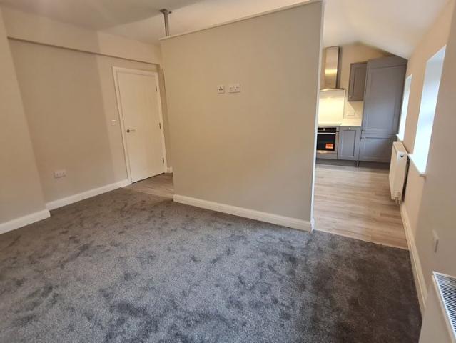 2 bedroom apartment to rent