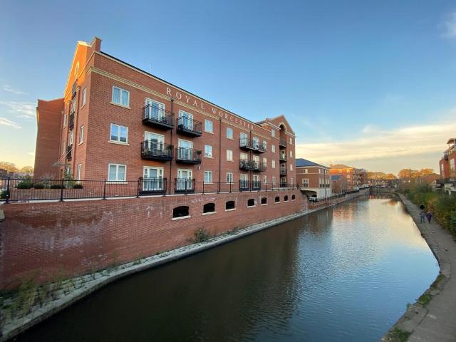2 bedroom apartment to rent