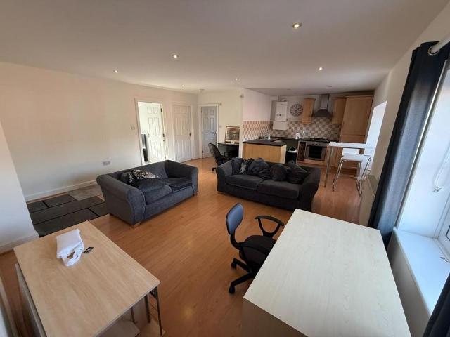 2 bedroom apartment to rent