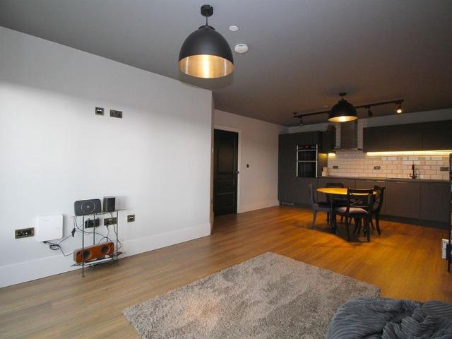 2 bedroom apartment to rent