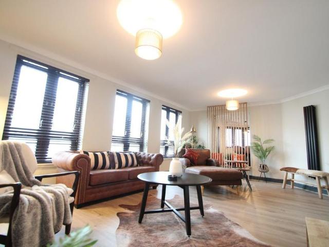 2 bedroom apartment to rent