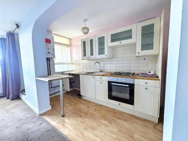 2 bedroom apartment to rent