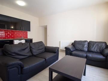 Flat to rent in Hyde Park Leeds - Equipped kitchen