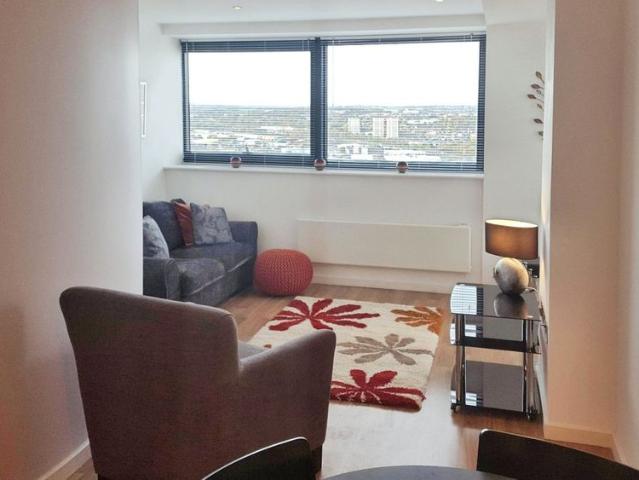 2 bedroom apartment to rent