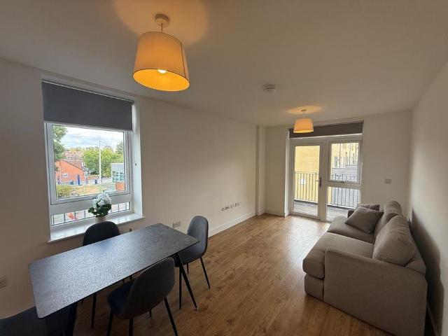 2 bedroom apartment to rent
