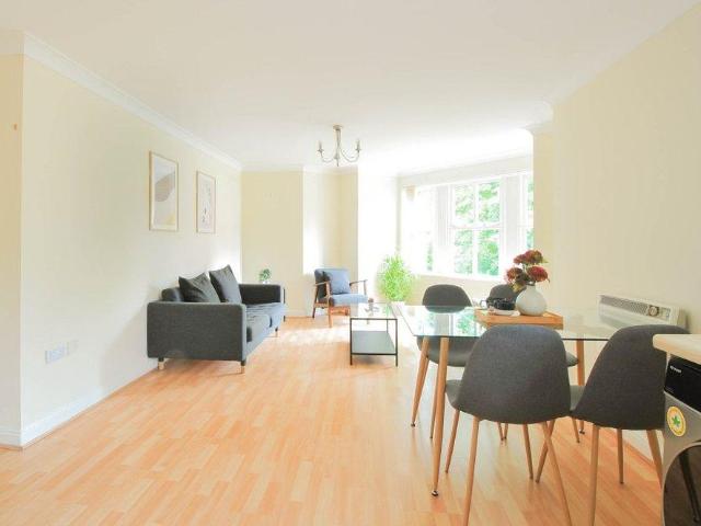 2 bedroom apartment to rent
