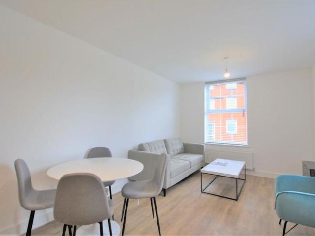2 bedroom apartment to rent