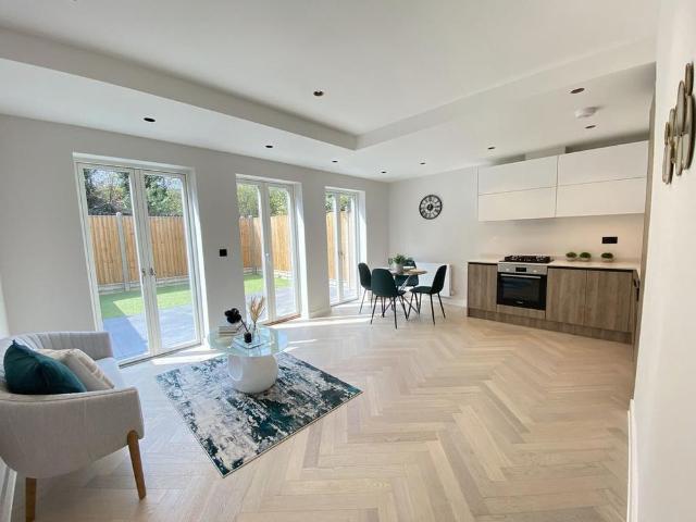 2 bedroom apartment to rent