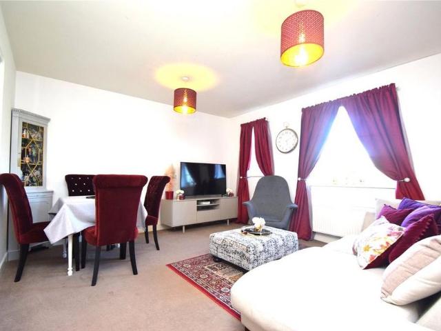 2 bedroom apartment to rent