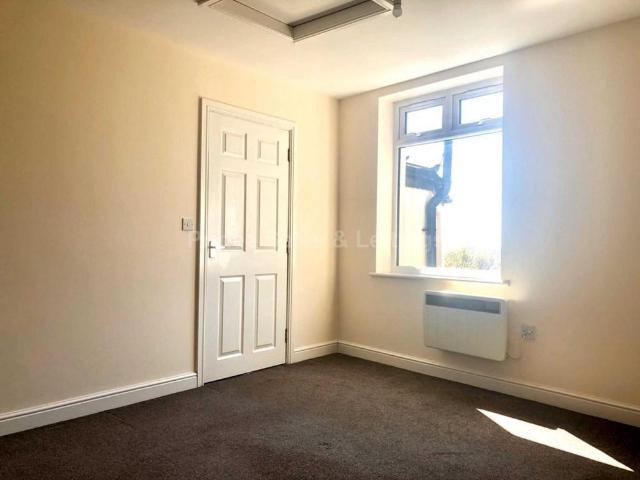 2 bedroom apartment to rent