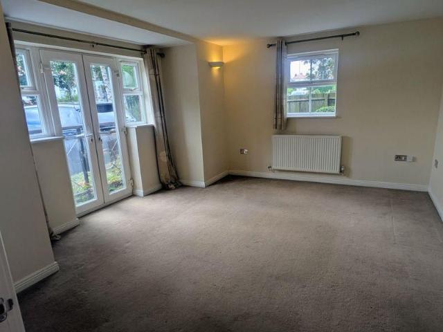 2 bedroom apartment to rent