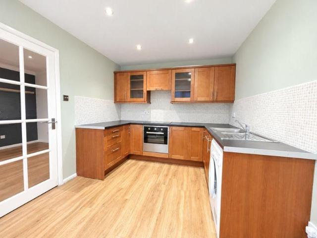 2 bedroom apartment to rent