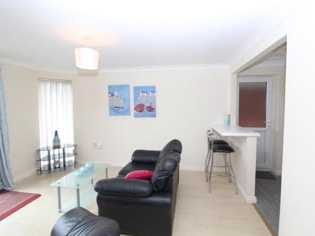 2 bedroom apartment to rent