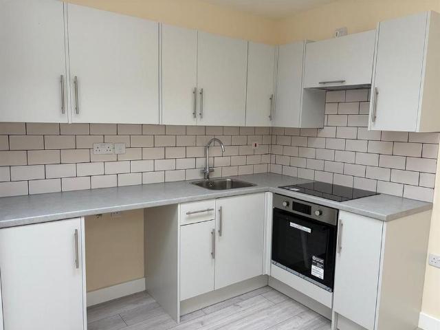 2 bedroom apartment to rent