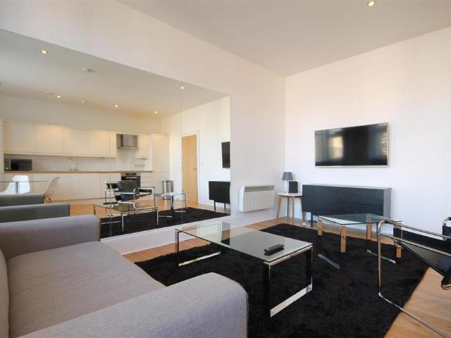 2 bedroom apartment to rent