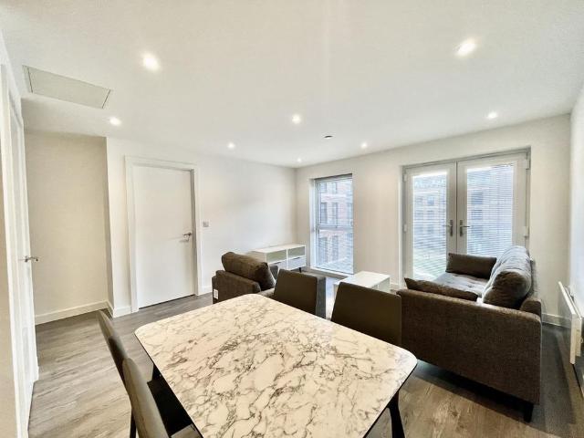 2 bedroom apartment to rent