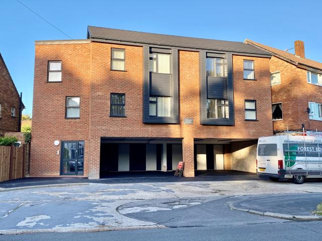 2 bedroom apartment to rent