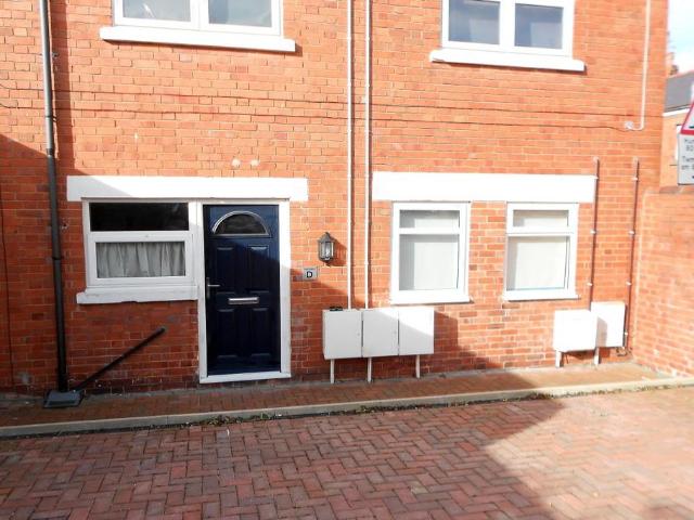 2 bedroom apartment to rent