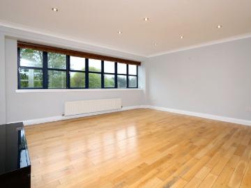 Glasgow, Glasgow and Clyde Valley - Equipped kitchen
