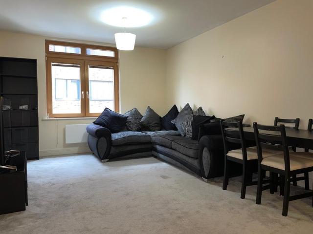 2 bedroom apartment to rent