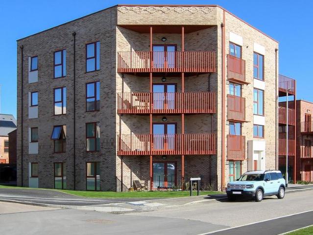 3 bedroom apartment to rent