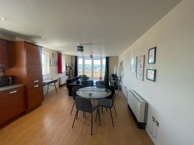2 bedroom apartment to rent