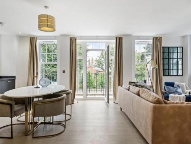 2 bedroom apartment to rent