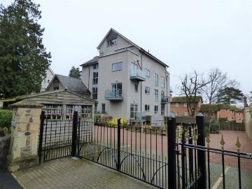Flat to rent in Malvern Hills - Garden