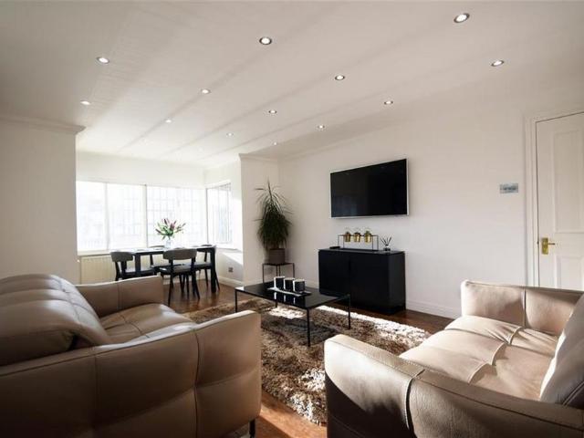 2 bedroom apartment to rent